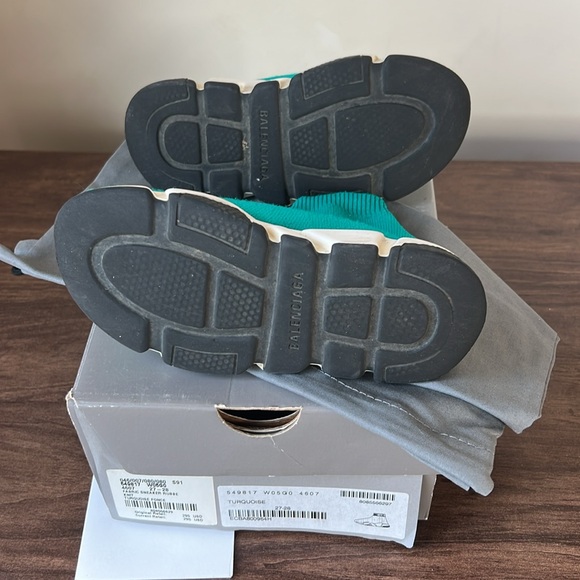 BALENCIAGA KIDS SPEED TRAINER SIZE 10-11K Turquoise - Picture 3 of 3